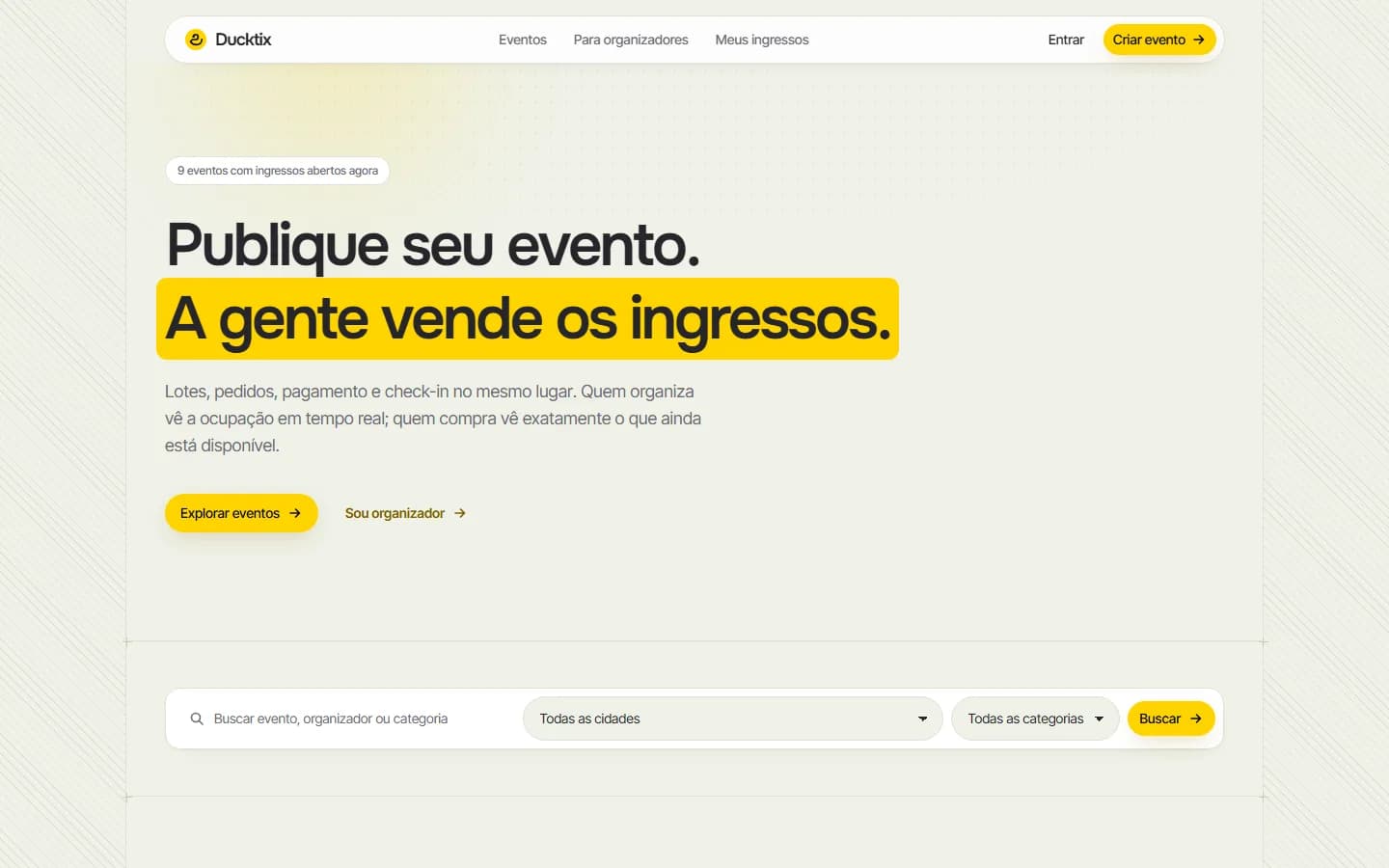Ducktix: Plataforma de ingressos com lotes, pedidos, cupons e check-in, modelada em PostgreSQL para Banco de Dados II.